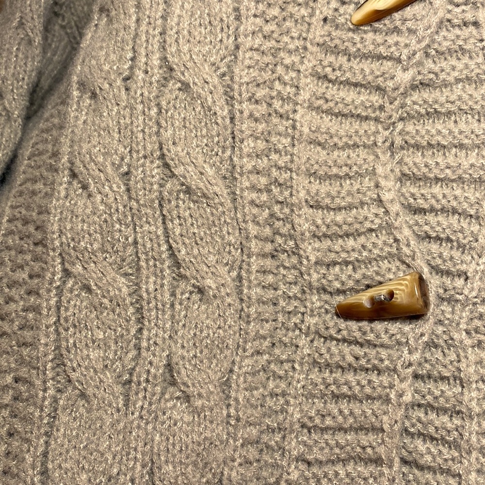 Avocado Brand Bulky Cable Knit Cardigan Size M - Picture 5 of 5